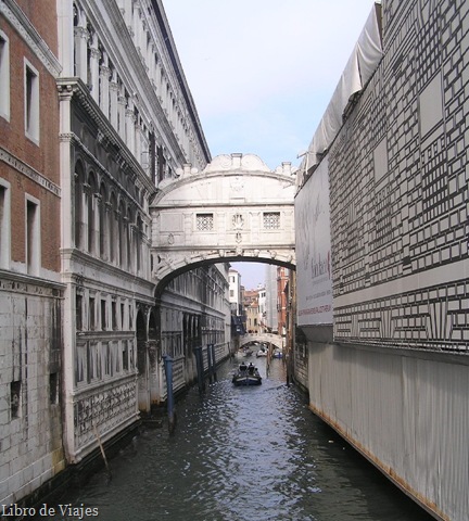 [PuentedelosSuspirosenVenecia[3].jpg]