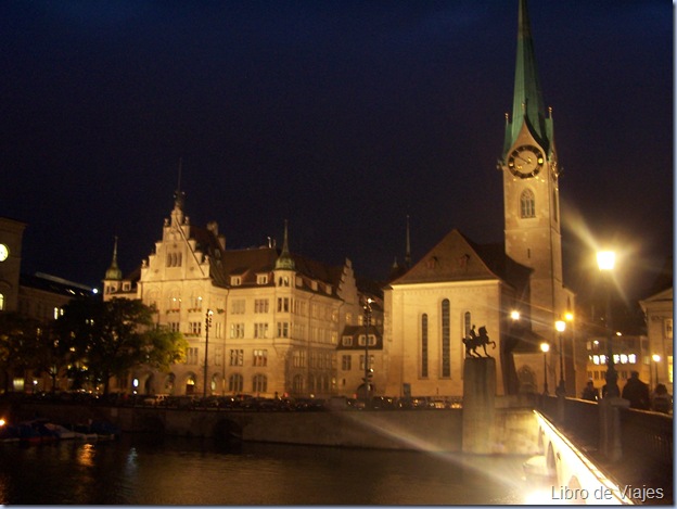 Casco Antiguo de Zurich de noche Casco Antiguo de Zurich de noche
