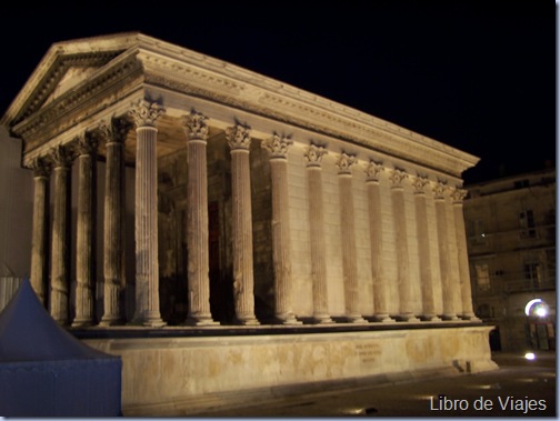 Templo de Diana de Nimes, vista lateral