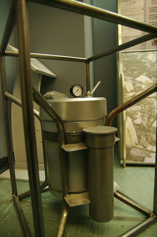 加拿大冷戰時期緊急政府指揮總部 (Diefenbunker)