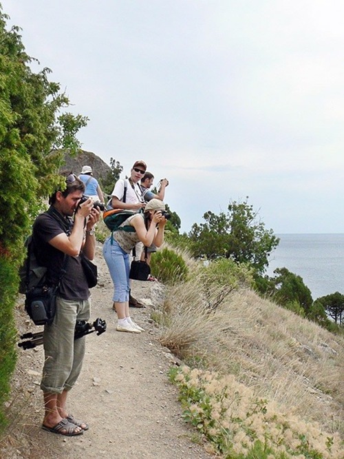 photographers (10) photographers (10)