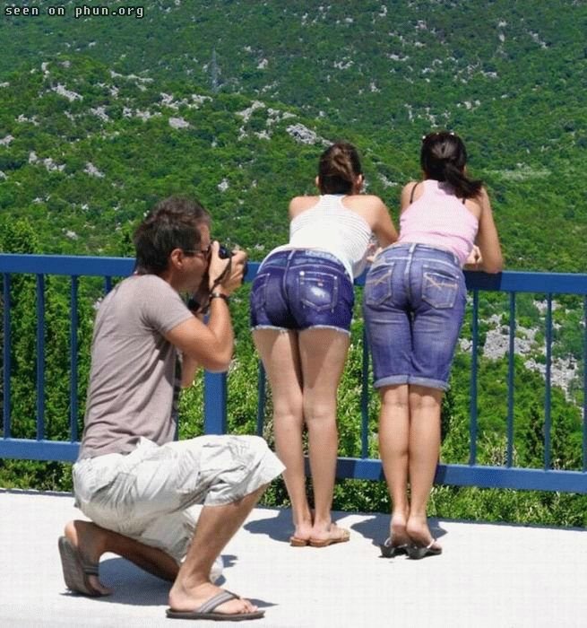 [photographers213[1].jpg]