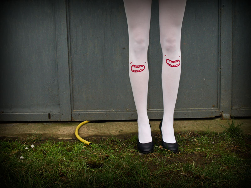 Mouths on the legs