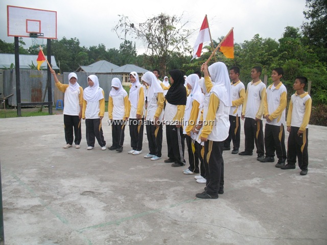 [OSISSMANPintarSambutHariPendidikanNa[14][1].jpg]