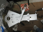 The freshly re-painted hitch, ready to begin re-assembly.