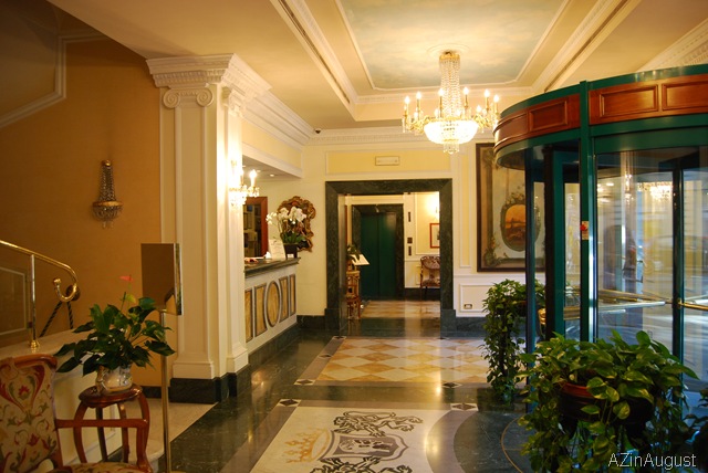 [Hotel Lobby[6].jpg]