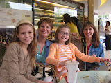 Bethanie, Cindy, Emily, and Angie in Yonghe
