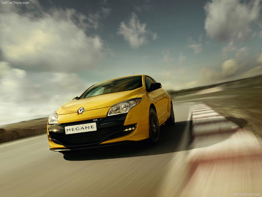 Renault-Megane_RS_2010_800x600_wallpaper_04.jpg