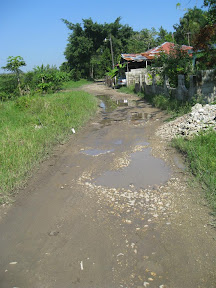 The day after rain we have to deal with muddy roads.