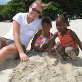 Kamila decided to help Darling Frid with her sand mountain.