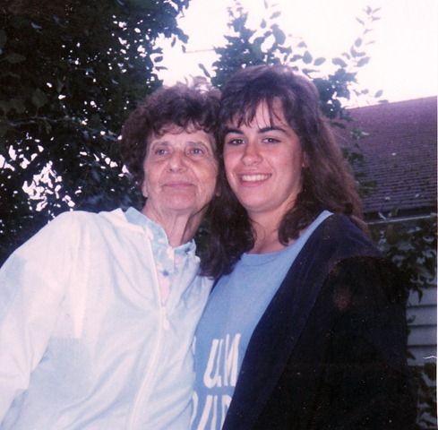 [Grandma & Jennifer 1991 01[3].jpg]