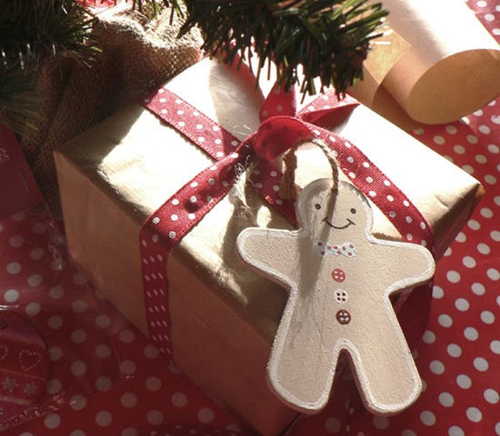 [gingerbread-man-tag[2].jpg]