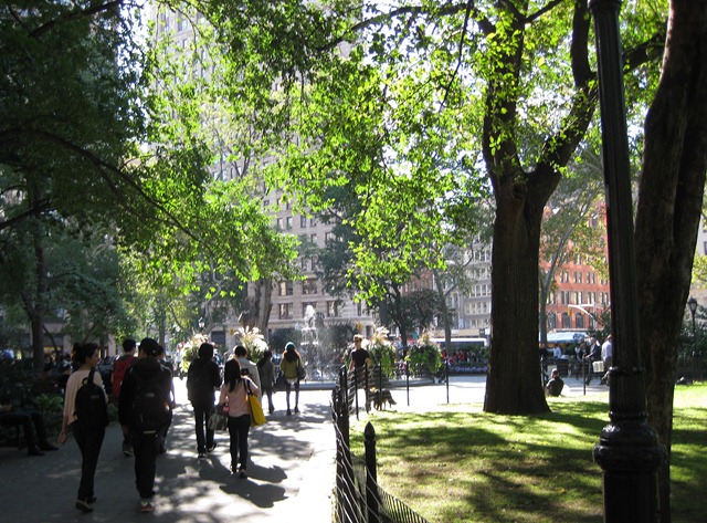 [NYC 2010 019[3].jpg]
