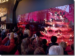 blog_pariswindow_crowdjacob