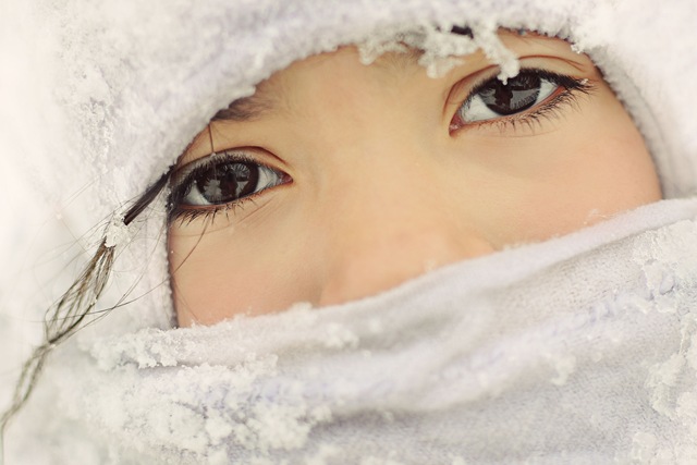 [snow eyes[4].jpg]