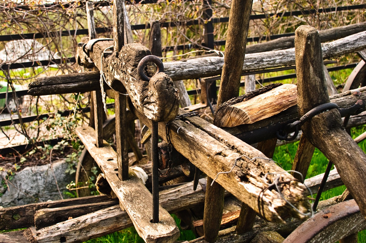 [afternoon-old-cart[3].jpg]