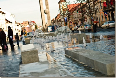 downtown-cluj-napoca-fountains-monument