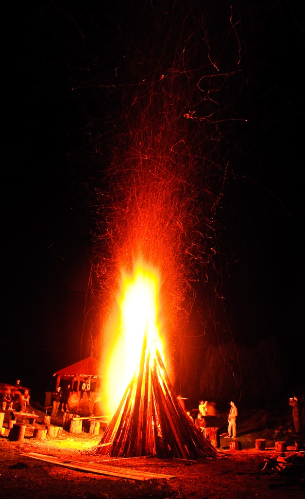 [campfire13.jpg]