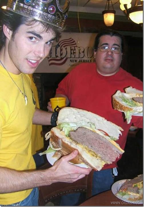 big-food-helmet-3