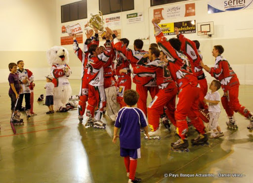 Roller Hockey 45.jpg
