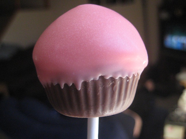 [Cupcake pop1[4].jpg]