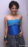 Tika Putri Kemben Seksi