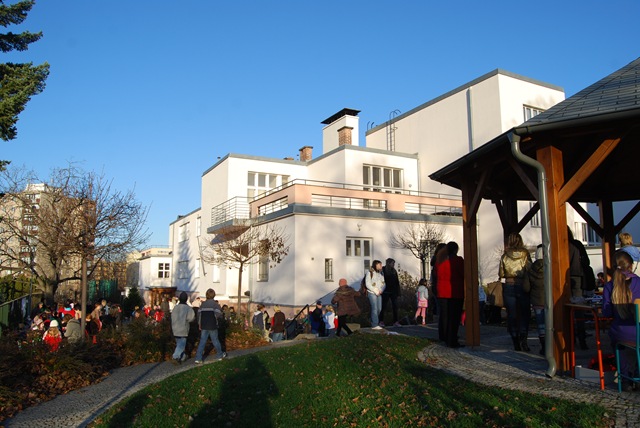 [2009-11-25 003[2].jpg]