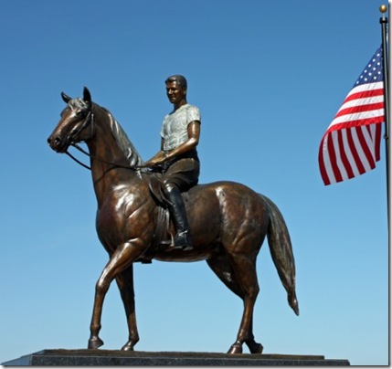 Ronald Reagan & horse in Dixon IL [640x480]