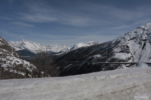 [SVIZZERA 20[11].jpg]
