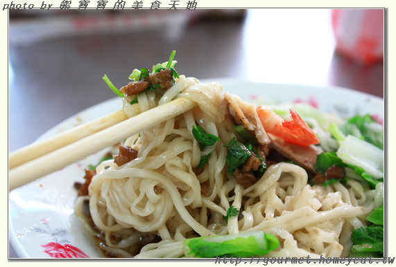 台南一餐吃到飽 (上) (阿憨鹹粥、恭仔肉燥意麵、趙家白糖粿、金得春捲)
