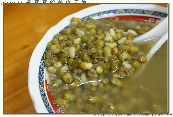 輕甜消暑的老牌冷飲豆花—進福冷凍豆花