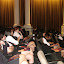 Alumnas del Liceo Nº1 Javiera Carrera, en la Sala América de La Biblioteca Nacional.