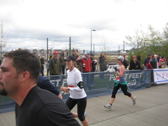 [May 2 2010 Tacoma half marathon 019[2].jpg]