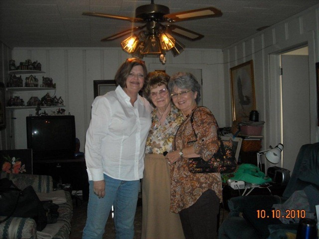 [Sunday_visit_with_Mama,Mary,Donna,&Elizabeth_005[2].jpg]
