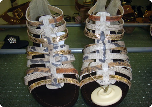 sandalias rasteiras renner