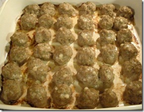 meatballs in dish cooked