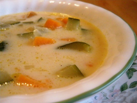 [creamyvegetablesoup4.jpg]