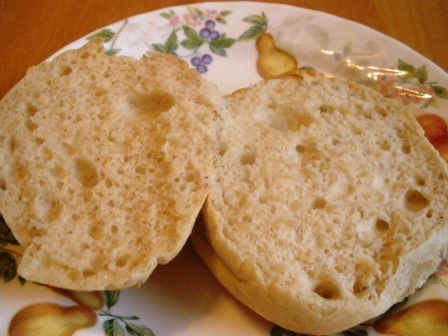 [Frenchbreadrollcut3.jpg]