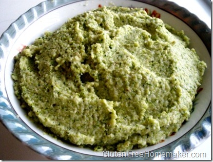 broccoli pesto in bowl broccoli pesto in bowl