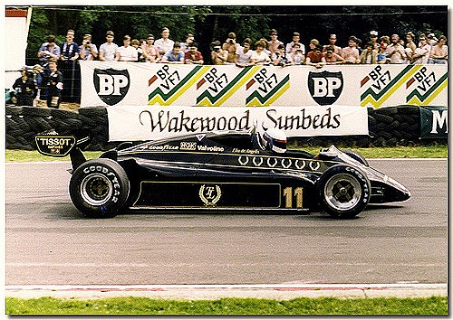 [JPS Lotus 91 F1 1982[5].jpg]