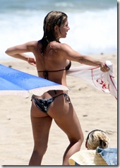 jennifer_aniston_black_bikini_2