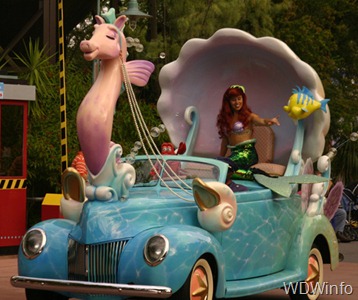 40_Little%20Mermaid%20Car