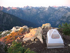 Nice campsite next to the lookout. The lookout has a bed, but I didn't want to be sleeping next to any critters in there.