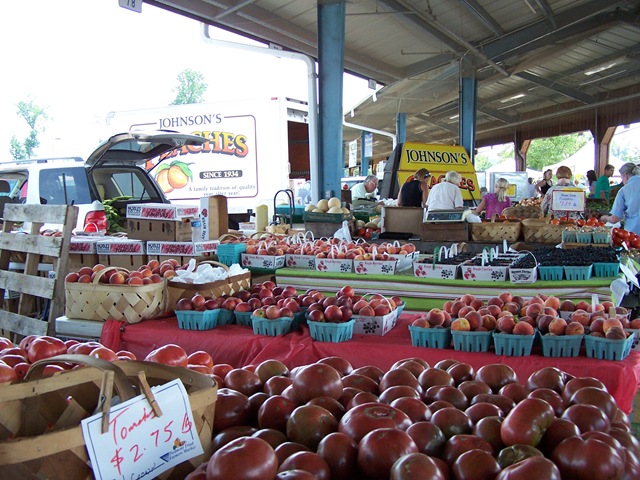 [FarmersMarket0135.jpg]