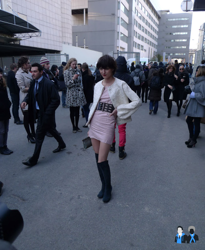 street style robe rose paris fashion week