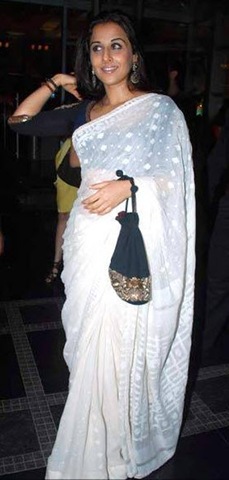 [VidyaBalanWhiteSaree2.jpg]
