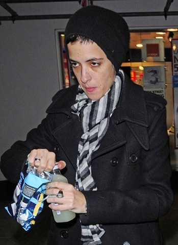 [90226w10_ronson_b_gr_01[3].jpg]