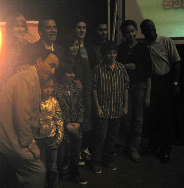 The Mayor,the artist with granddaughter Mia and actors from Disney Chanel