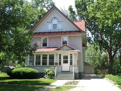 A nice summer pic of our new home!