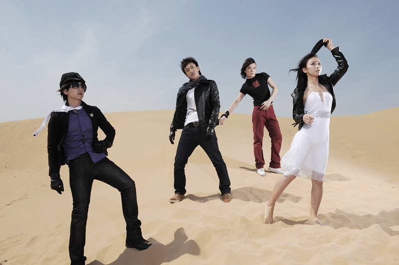 美眉日报 %E5%88%98%E8%AF%97%E6%B6%B5%20%2818%29 刘诗涵@沙漠性感写真